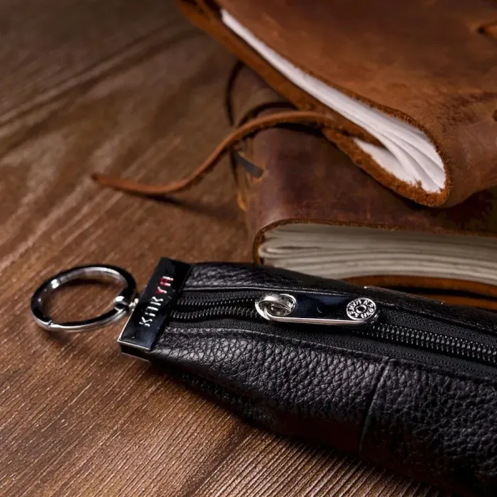 Практичная ключница из натуральной кожи KARYA 21215 Черный
