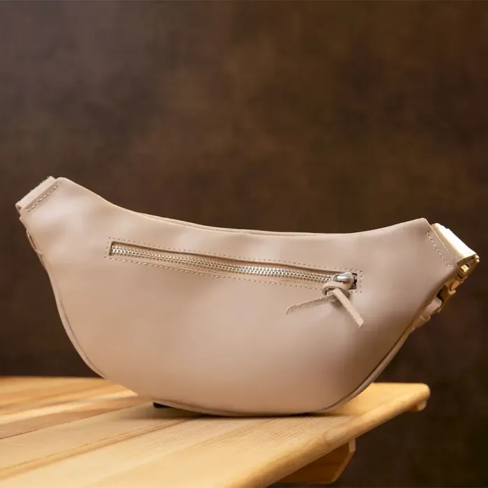 Практична шкіряна сумка на пояс GRANDE PELLE 11357 Бежевий