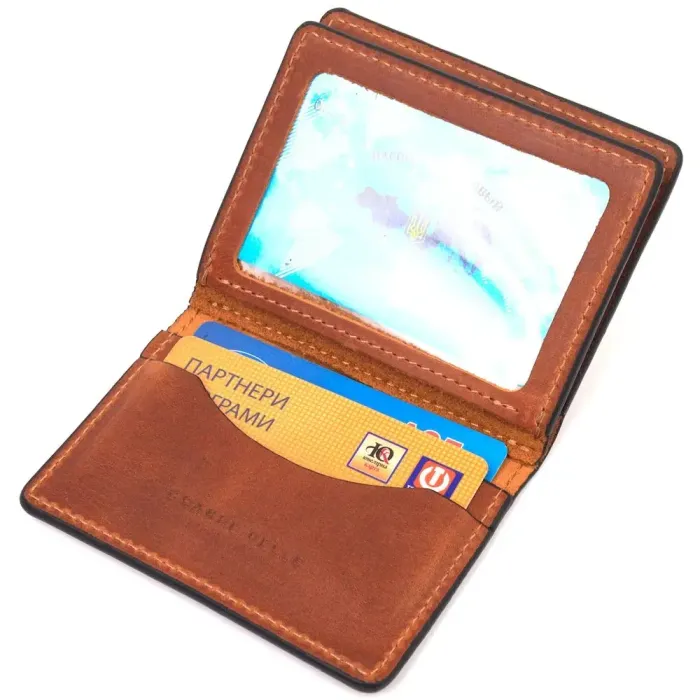 Практичная обложка на автодокументы в винтажной коже Сердце GRANDE PELLE 16711 Светло-коричневая