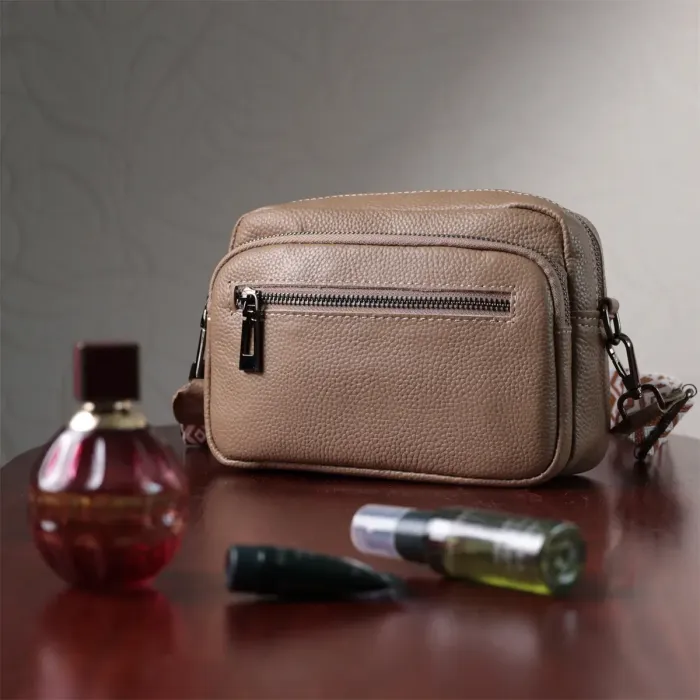 Практичная женская сумка с накладным карманом из натуральной кожи Vintage 22638 Бежевая