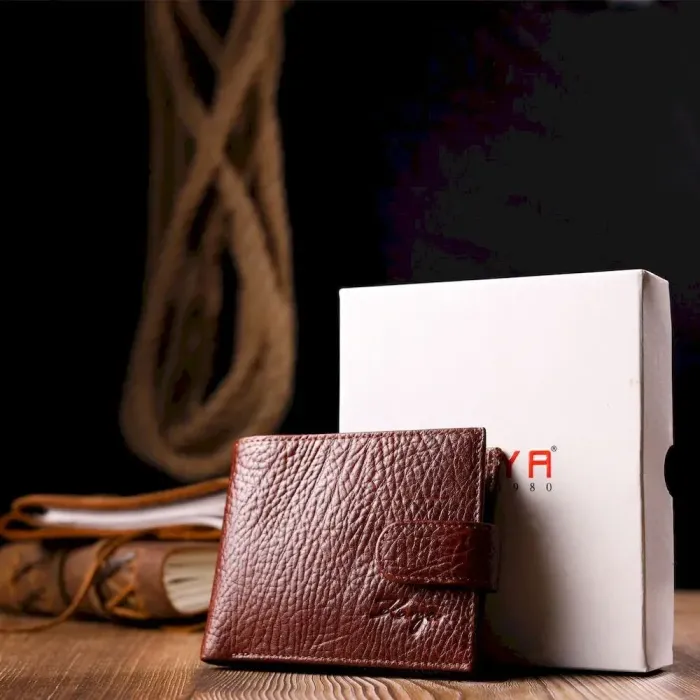 Практичный мужской кошелек с хлястиком из натуральной кожи KARYA 21075 Светло-коричневый