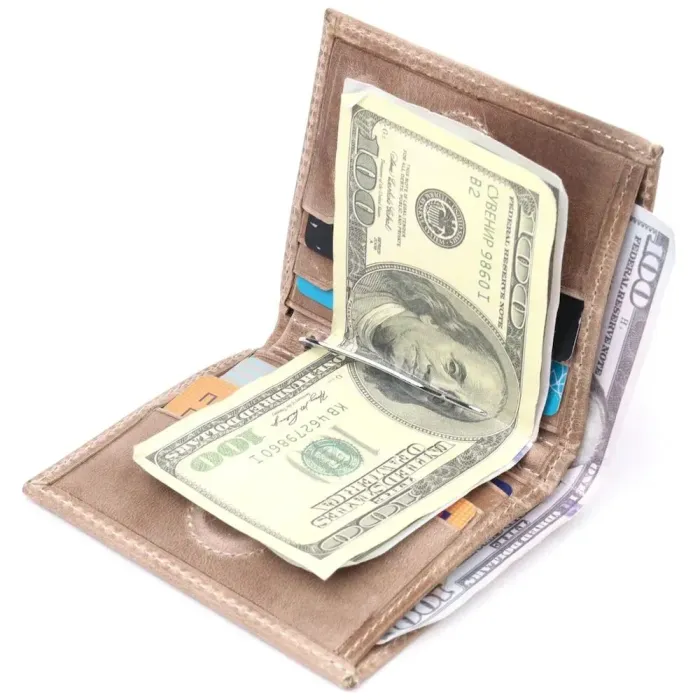 Практичный мужской зажим из добротной винтажной кожи KARYA 21356 Бежевый