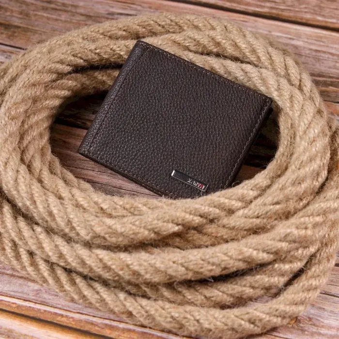 Практичный мужской зажим с монетницей из натуральной кожи KARYA 21404 Коричневый