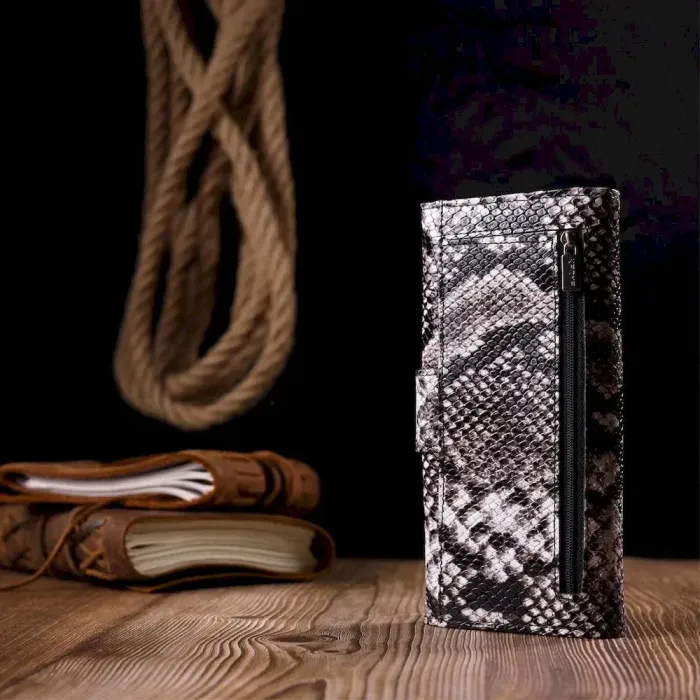 Превосходный женский кошелек из натуральной фактурной кожи под змею KARYA 21034 Черный