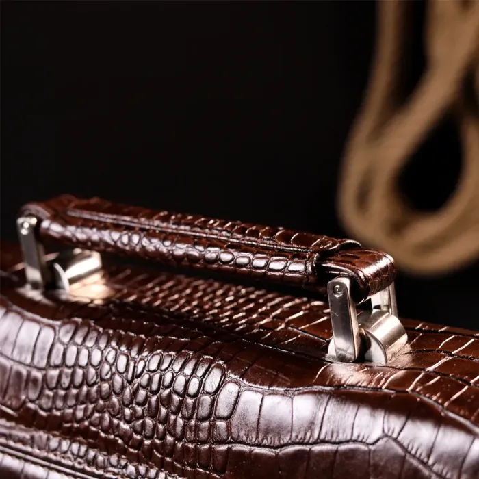 Чоловічий портфель із фактурної шкіри KARYA 20938 Коричневий