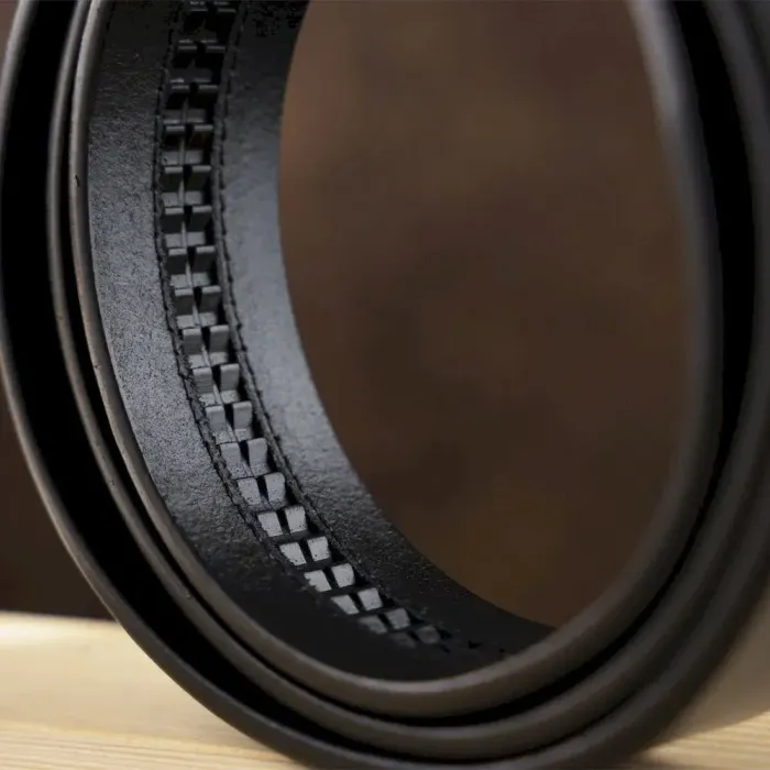 Ремінь чоловічий з матовою зернистою вставкою на пряжці Vintage 20333 Чорний