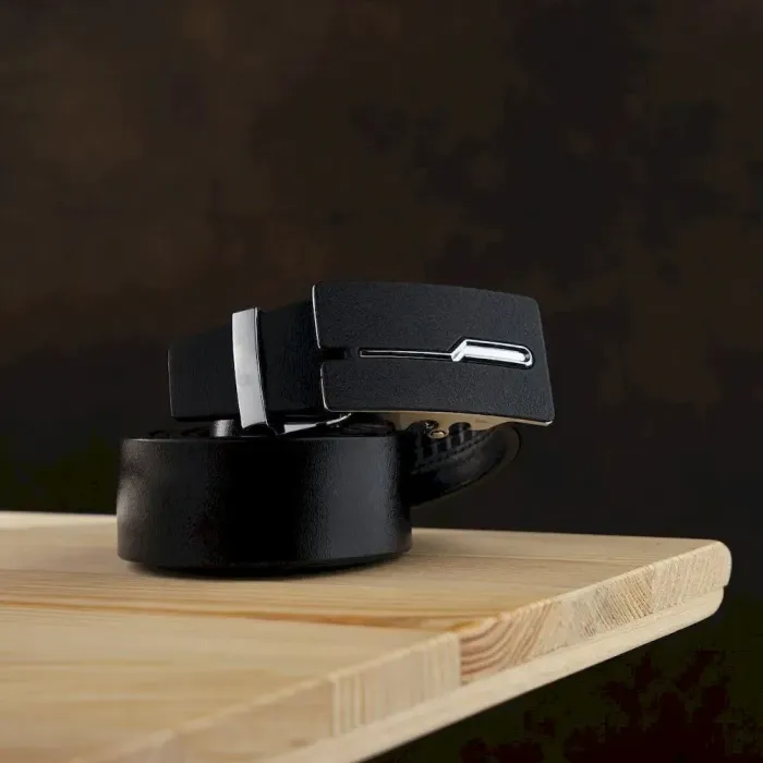 Ремінь чоловічий з матовою пряжкою Vintage 20335 Чорний