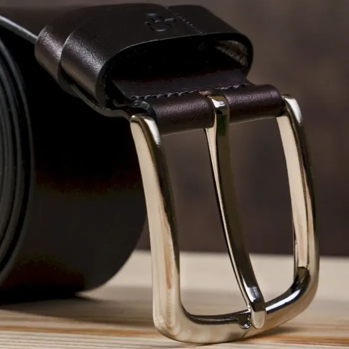 Ремінь чоловічий із сріблястою пряжкою GRANDE PELLE 11266 Коричневий