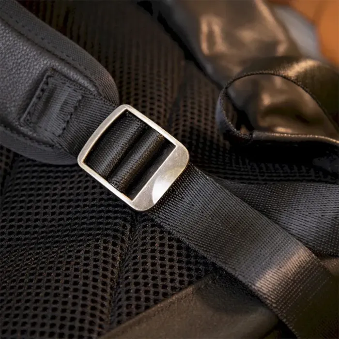 Рюкзак унісекс міський у гладкій шкірі Vintage 20397 Чорний