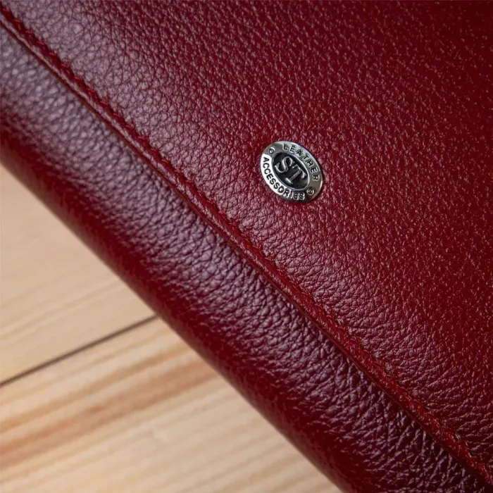 Сучасний гаманець ST Leather 19392 Темно-червоний