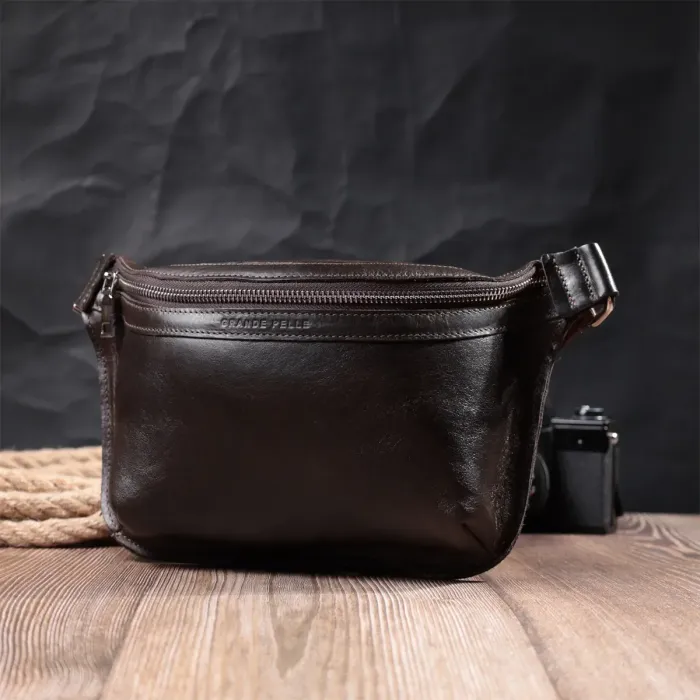 Стильна бананка для чоловіків із натуральної шкіри GRANDE PELLE 22814 Коричневий