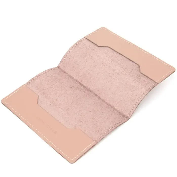 Стильная кожаная обложка на паспорт GRANDE PELLE 11355 Бежевый