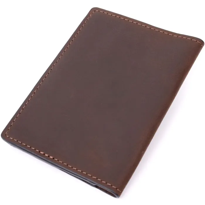 Стильна шкіряна обкладинка на паспорт з тримачем Apple AirTag GRANDE PELLE 11621 Коричневий