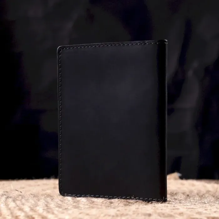 Стильная обложка на военный билет в винтажной коже Карта GRANDE PELLE 16780 Черная