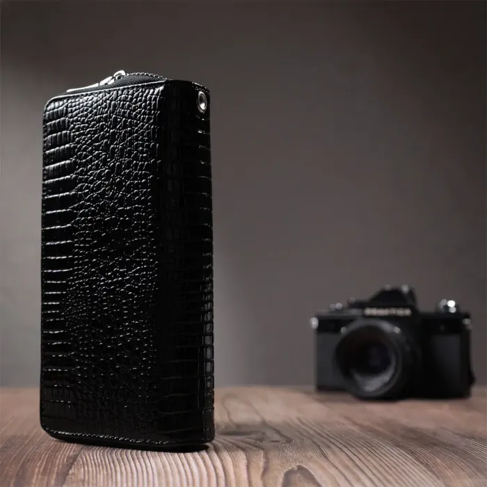 Стильний фактурний клатч на два відділення з лакованої шкіри ST Leather 22693 Чорний