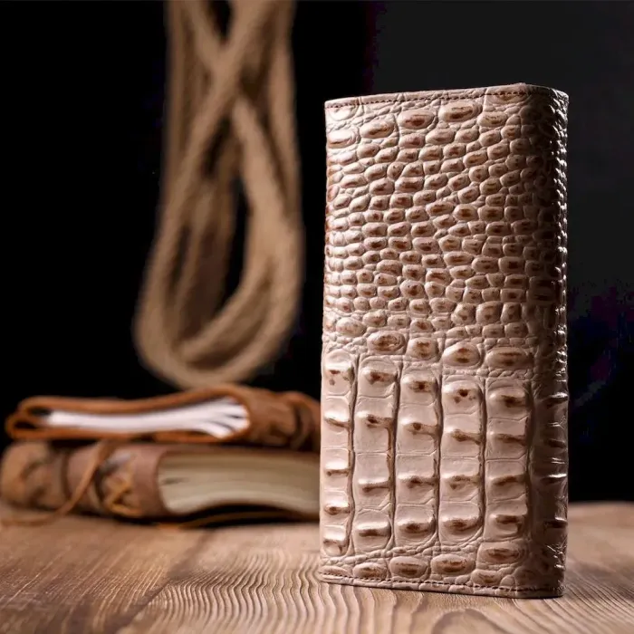 Стильный горизонтальный кошелек из натуральной кожи с тиснением под крокодила KARYA 21177 Бежевый