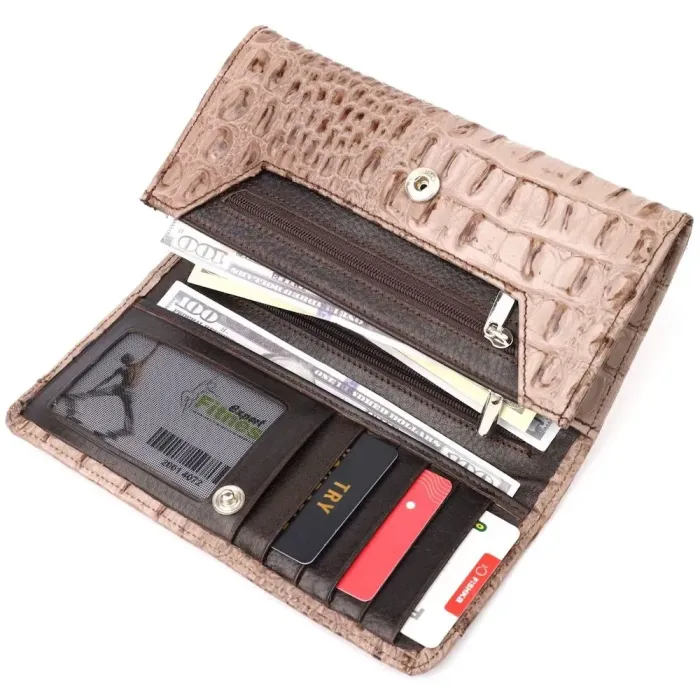 Стильный горизонтальный кошелек из натуральной кожи с тиснением под крокодила KARYA 21177 Бежевый