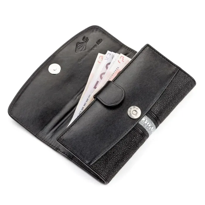 Гаманець жіночий STINGRAY LEATHER 18029 із натуральної шкіри морського ската Чорний