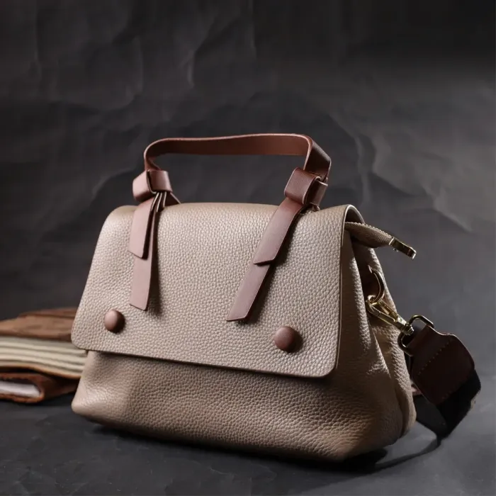 Сумка для стильных женщин с интересным ручкой из натуральной кожи Vintage 22337 Бежевый