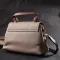 Сумка для стильных женщин с интересным ручкой из натуральной кожи Vintage 22337 Бежевый