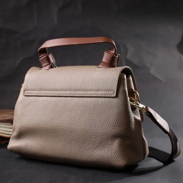 Сумка для стильных женщин с интересным ручкой из натуральной кожи Vintage 22337 Бежевый