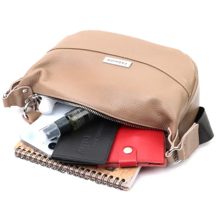 Сумка для жінок з натуральної шкіри через плече з незвичайним бігунком Vintage 22618 Бежева