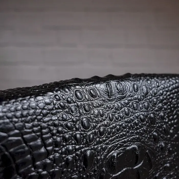 Сумка мужская вертикальная с тиснением под рептилию Vintage 14715 Черная