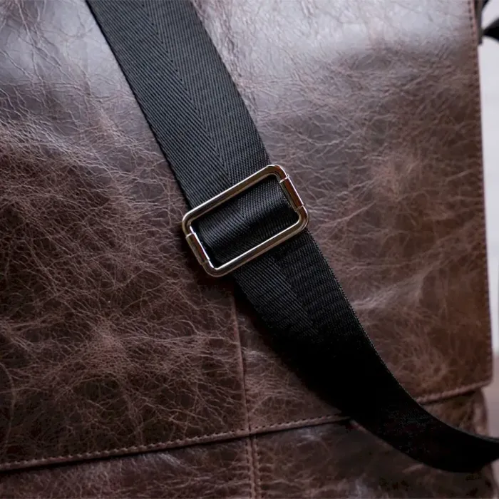 Сумка SHVIGEL 00796 шкіряна Коричнева