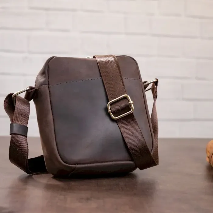 Сумка SHVIGEL 11077 из винтажной кожи Коричневая