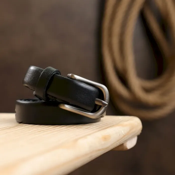 Тонкий кожаный женский ремень Vintage 20767 Черный