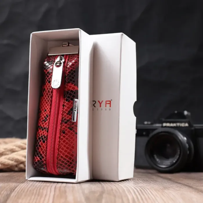 Зручна ключниця зі зміїним принтом з натуральної шкіри KARYA 22821