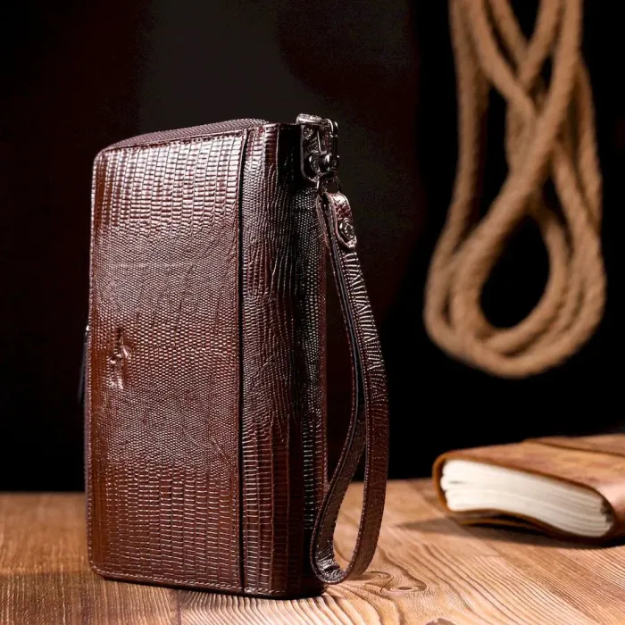 Удобный мужской клатч из фактурной кожи KARYA 20851 Коричневый