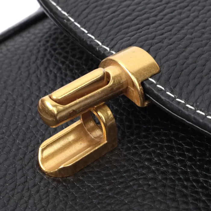 Вертикальная кожаная женская сумка с клапаном Vintage 22308 Черная