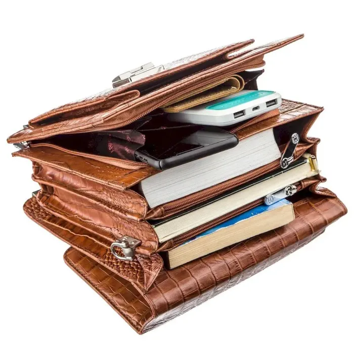 Вертикальна барсетка з тисненням під екзотичну шкіру 17391 KARYA Руда