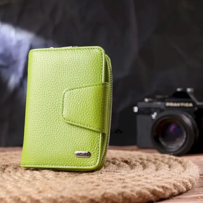 Вертикальное яркое портмоне с монетницей на молнии из натуральной кожи флотар CANPELLINI 21603 Салатовое