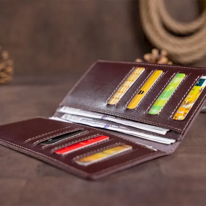 Вертикальне портмоне SHVIGEL 13992 Коричневе