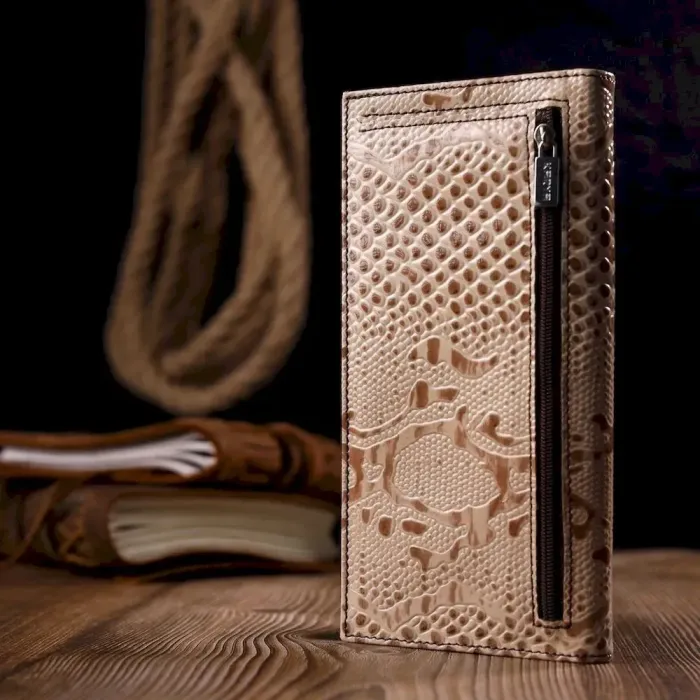 Вертикальный женский кошелек из натуральной фактурной кожи под змею KARYA 21016 Бежевый