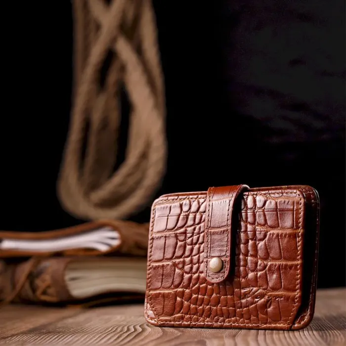 Визитница из натуральной фактурной кожи под крокодила KARYA 20961 Коричневый