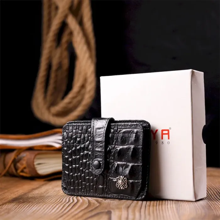 Візитниця з натуральної фактурної шкіри під крокодила KARYA 20968 Чорний