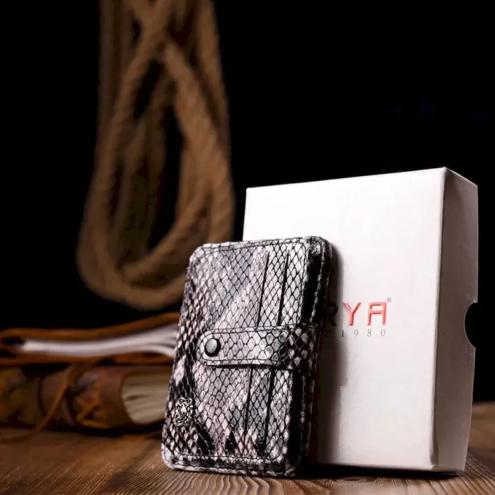 Візитниця з натуральної фактурної шкіри під змію KARYA 20967