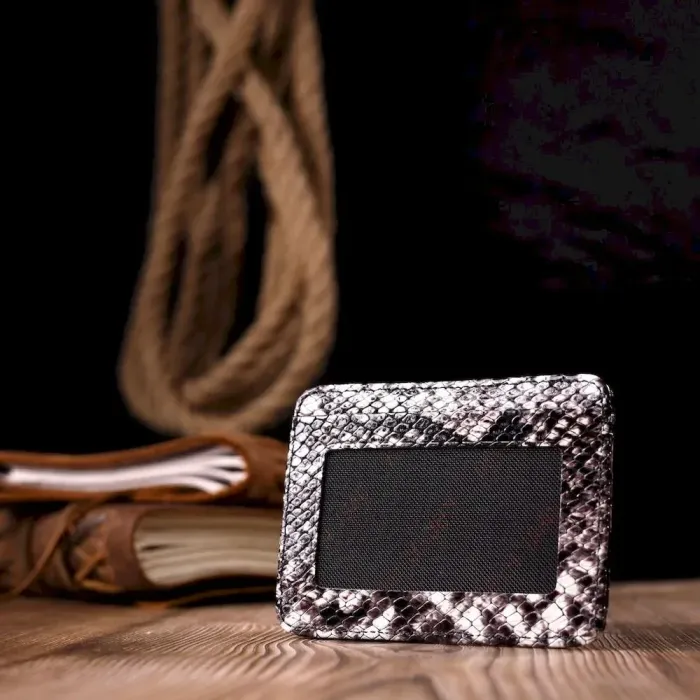 Візитниця з натуральної фактурної шкіри під змію KARYA 20967