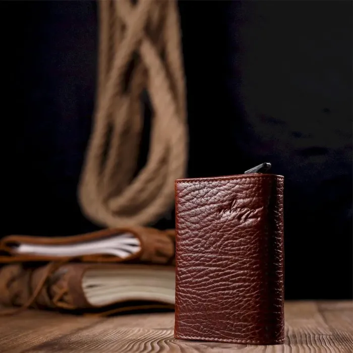 Візитниця з натуральної крупнозернистої шкіри KARYA 20979 Коричневий