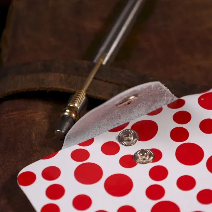 Візитниця шкіряна вертикальна червоний горошок Shvigel 19081