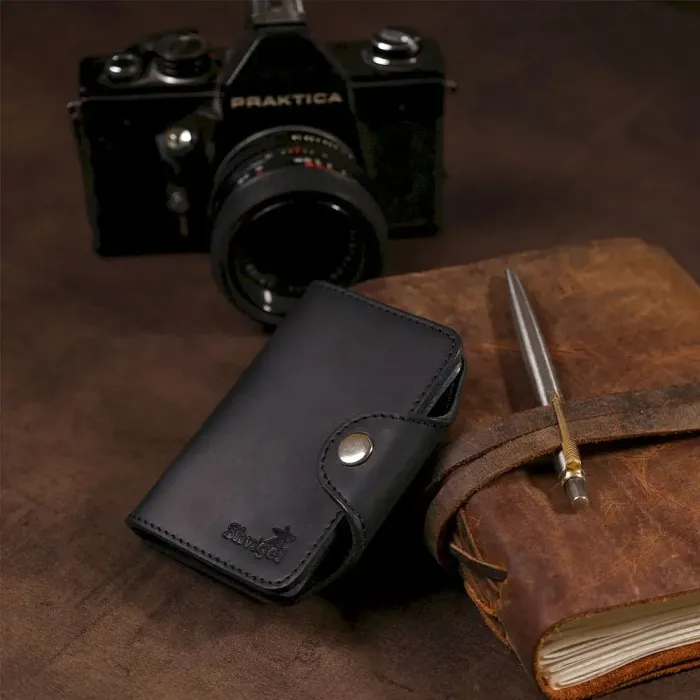 Візитниця вертикальна Shvigel 13909 шкіряна Чорна