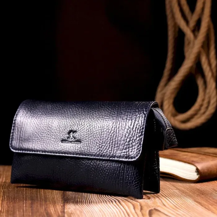 Вместительная мужская барсетка с клапаном KARYA 20909 кожаная Синий