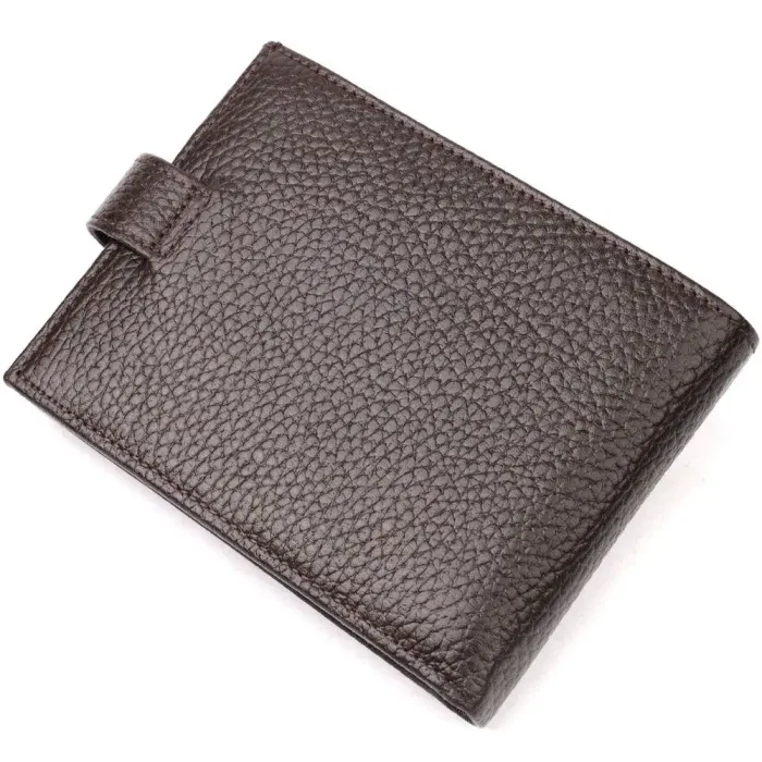 Вместительное мужское портмоне с хлястиком из натуральной кожи KARYA 21081 Коричневый