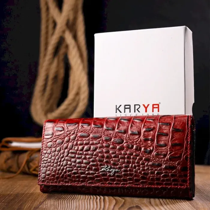 Місткий горизонтальний гаманець з натуральної шкіри з тисненням під крокодила KARYA 21168 Червоний