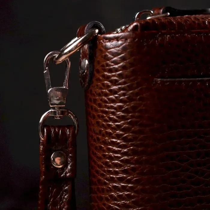 Місткий чоловічий клатч з натуральної шкіри KARYA 21948 Темно-коричневий