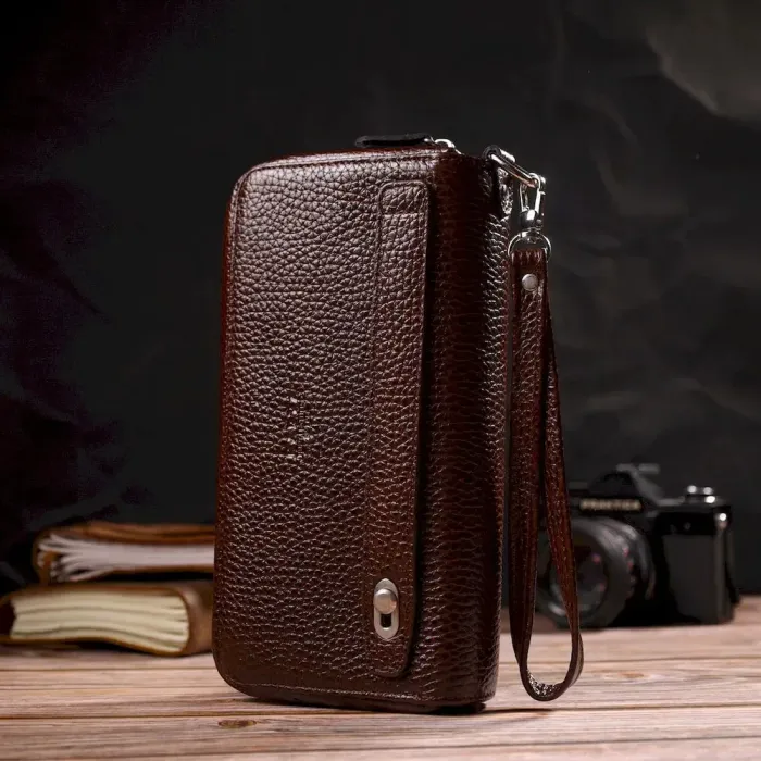 Місткий чоловічий клатч з натуральної шкіри KARYA 21948 Темно-коричневий