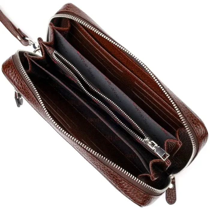 Місткий чоловічий клатч з натуральної шкіри KARYA 21948 Темно-коричневий